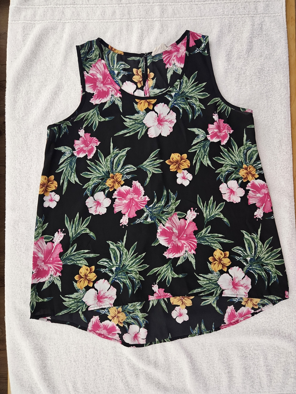 Everleigh Women's Floral Boho Sleeveless Black Tank Top Pink & Yellow Flowers